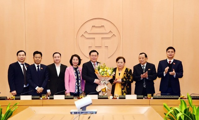 Đồng chí Vương Đình Huệ được bầu làm Trưởng đoàn Đại biểu Quốc hội thành phố